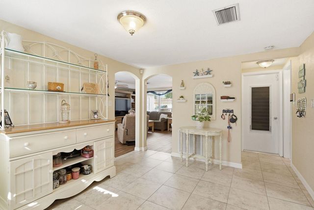 9105 CHANTILLY LANE, Port Richey, FL 34668