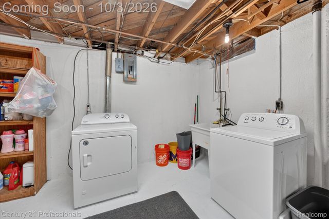 41052 Greenbrook Lane, Plymouth Charter Township, MI 48170