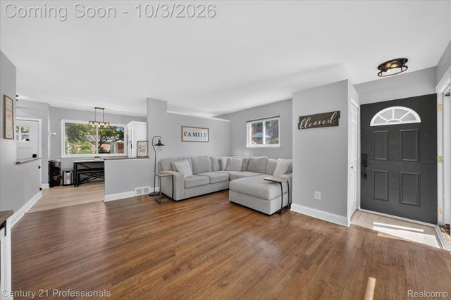 41052 Greenbrook Lane, Plymouth Charter Township, MI 48170