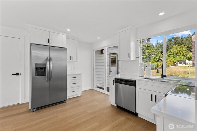 11235 NE 146th St, Kirkland, WA 98034