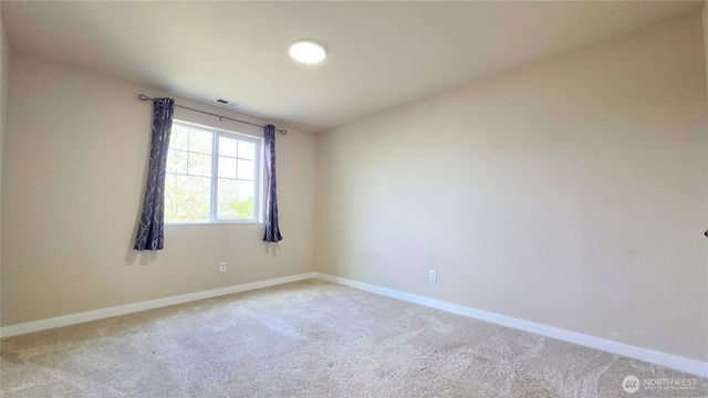 17933 73rd Avenue E, Puyallup, WA 98375