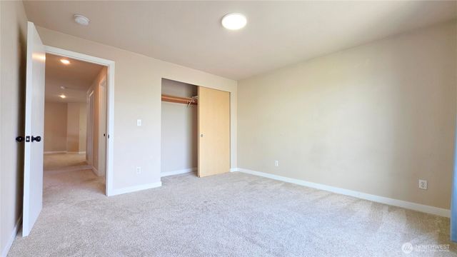 17933 73rd Avenue E, Puyallup, WA 98375