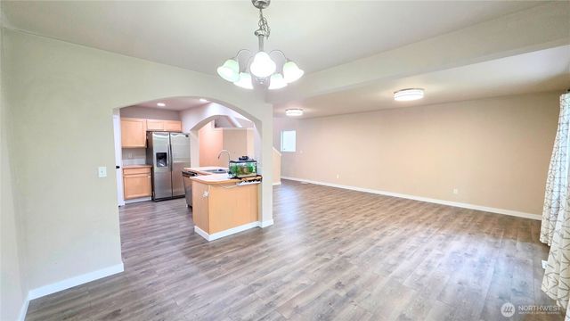 17933 73rd Avenue E, Puyallup, WA 98375