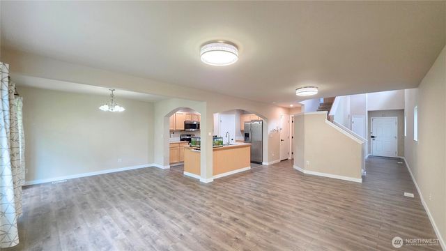 17933 73rd Avenue E, Puyallup, WA 98375