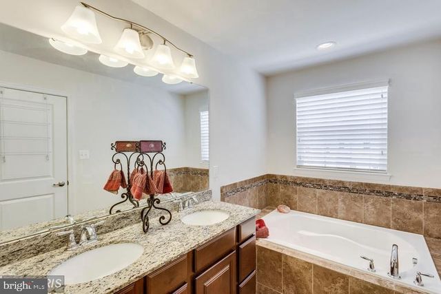 13557 HANDEL PL, Gainesville, VA 20155