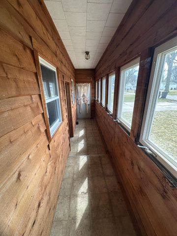 5260 E Summerholme Drive, Knox, IN 46534