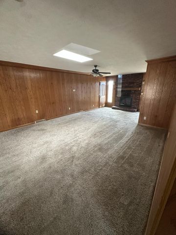 5260 E Summerholme Drive, Knox, IN 46534