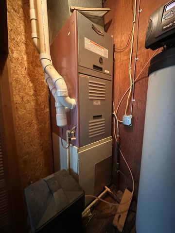 5260 E Summerholme Drive, Knox, IN 46534