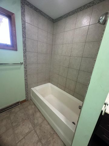 5260 E Summerholme Drive, Knox, IN 46534