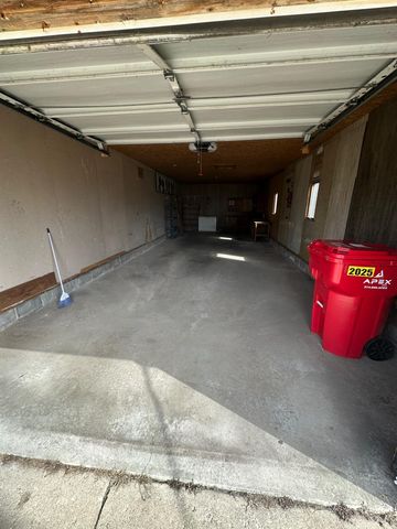 5260 E Summerholme Drive, Knox, IN 46534