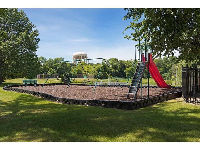 4465 Trenton Lane N 301, Plymouth, MN 55442