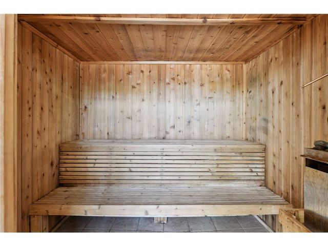 4465 Trenton Lane N 301, Plymouth, MN 55442