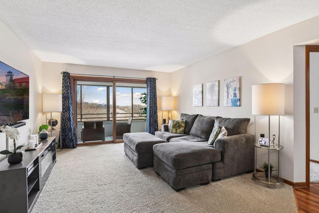 4465 Trenton Lane N 301, Plymouth, MN 55442