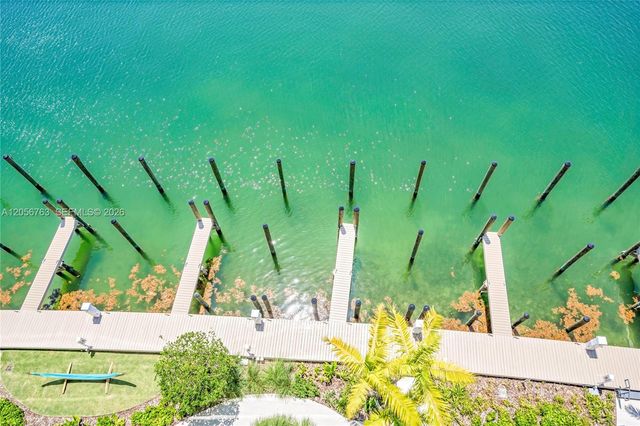 9201 E Bay Harbor Drive PH809, Bay Harbor Islands, FL 33154