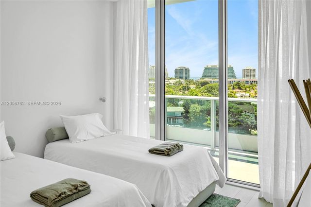 9201 E Bay Harbor Drive PH809, Bay Harbor Islands, FL 33154