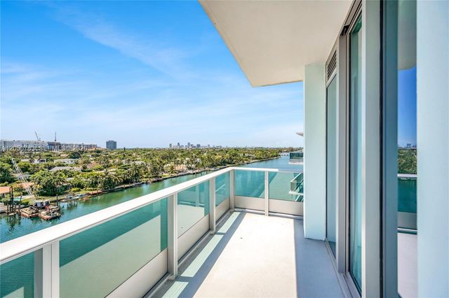 9201 E Bay Harbor Drive PH809, Bay Harbor Islands, FL 33154