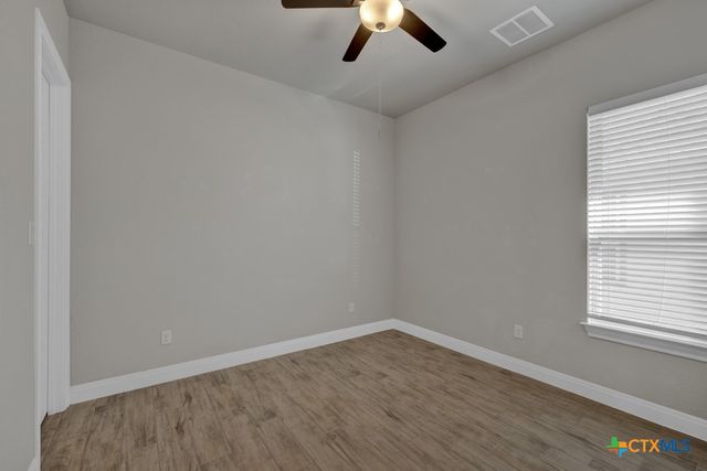 1426 Village Inn, New Braunfels, TX 78132