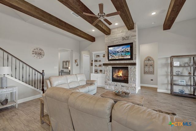 1426 Village Inn, New Braunfels, TX 78132