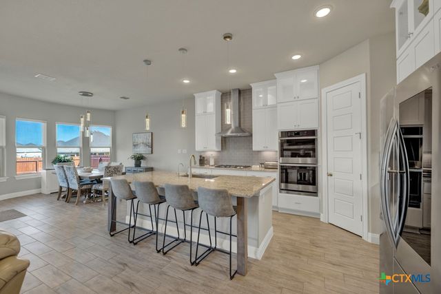 1426 Village Inn, New Braunfels, TX 78132