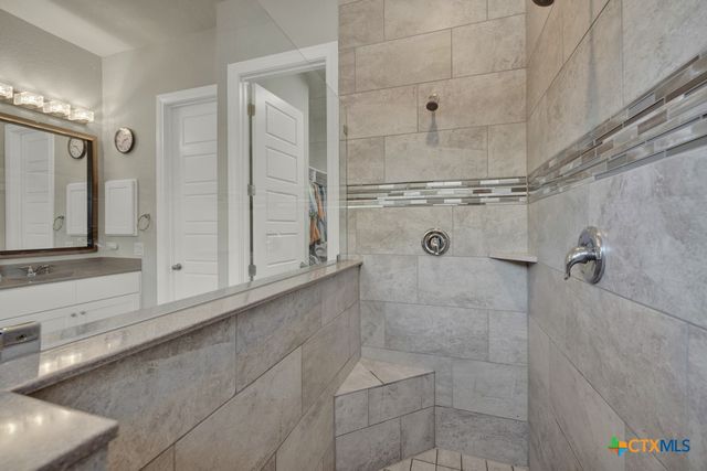 1426 Village Inn, New Braunfels, TX 78132