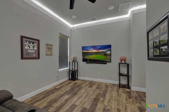 1426 Village Inn, New Braunfels, TX 78132