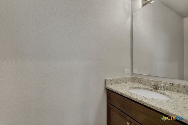 1426 Village Inn, New Braunfels, TX 78132