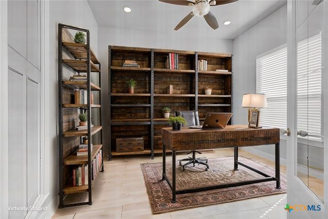 1426 Village Inn, New Braunfels, TX 78132