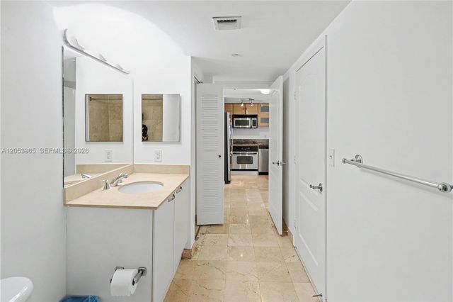 2101 Brickell Avenue 1611, Miami, FL 33129