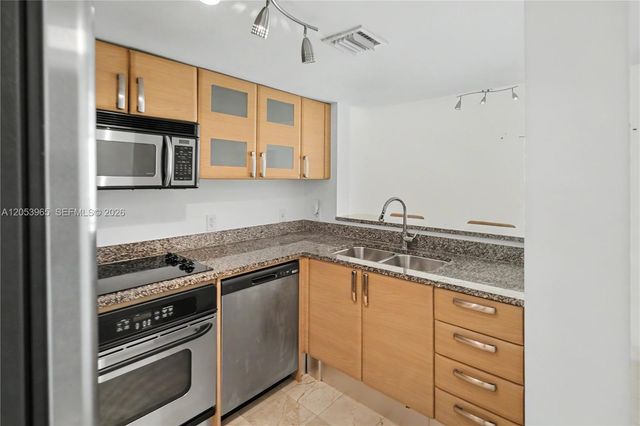 2101 Brickell Avenue 1611, Miami, FL 33129