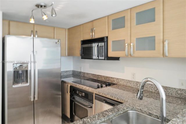 2101 Brickell Avenue 1611, Miami, FL 33129