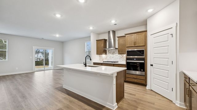 5009 Wild Oat Circle, Spring Hill, TN 37174