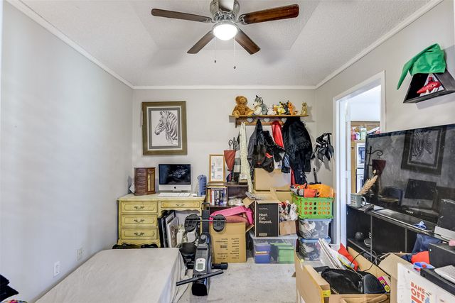 202 Pecan Creek Street, Red Oak, TX 75154