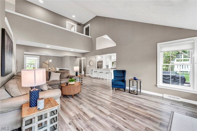 188 W Sturbridge Drive, Medina, OH 44256