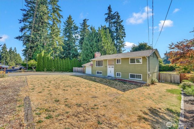 10207 64th Avenue Ct E, Puyallup, WA 98373