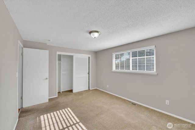 10207 64th Avenue Ct E, Puyallup, WA 98373