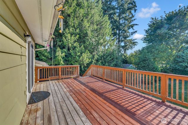 10207 64th Avenue Ct E, Puyallup, WA 98373
