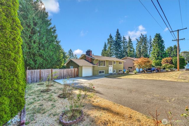10207 64th Avenue Ct E, Puyallup, WA 98373