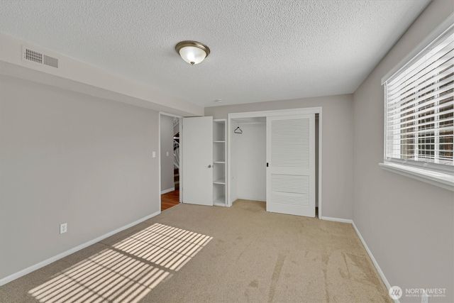 10207 64th Avenue Ct E, Puyallup, WA 98373