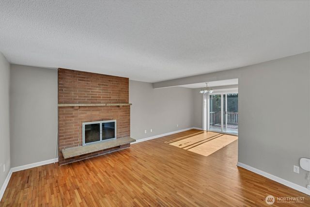 10207 64th Avenue Ct E, Puyallup, WA 98373