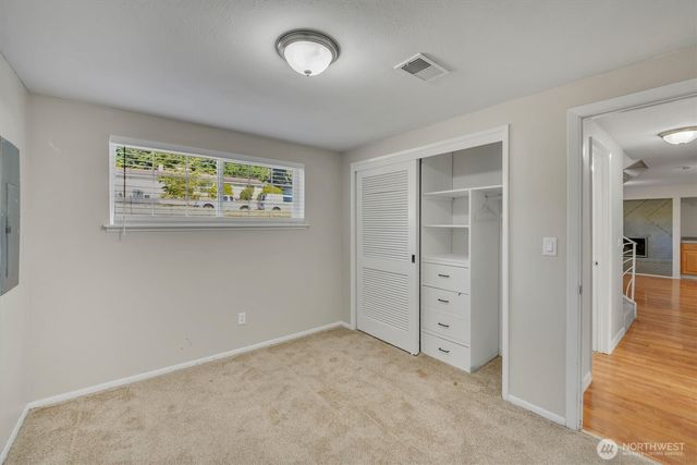 10207 64th Avenue Ct E, Puyallup, WA 98373