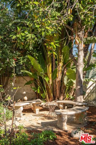 8978 Wonderland Avenue, Los Angeles, CA 90046