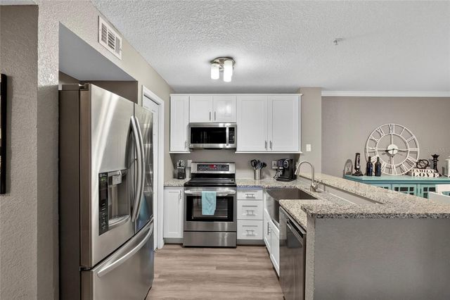 4201 WOODSTORKS WALK WAY 3109, Lutz, FL 33558