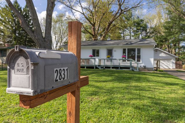 2831 Briarwood Drive, Kalamazoo, MI 49004