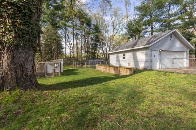 2831 Briarwood Drive, Kalamazoo, MI 49004