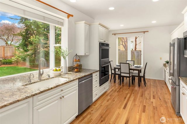 122 245th Place SE, Sammamish, WA 98074