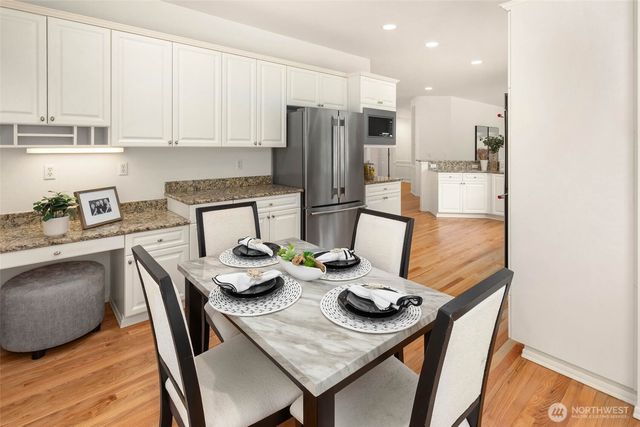 122 245th Place SE, Sammamish, WA 98074