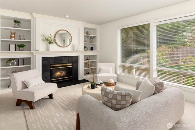 122 245th Place SE, Sammamish, WA 98074