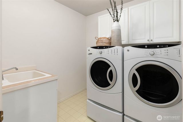 122 245th Place SE, Sammamish, WA 98074