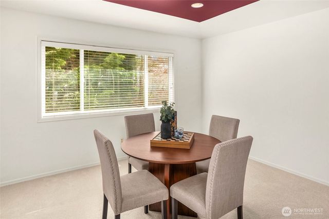 122 245th Place SE, Sammamish, WA 98074