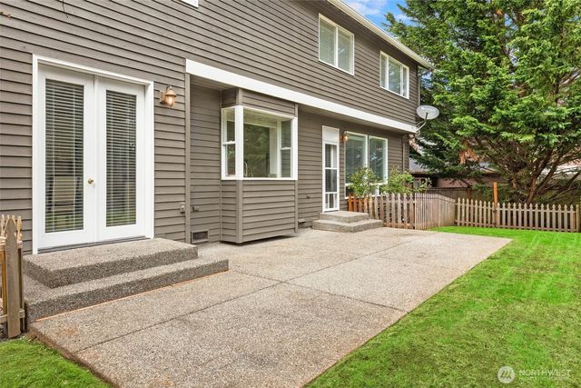 122 245th Place SE, Sammamish, WA 98074